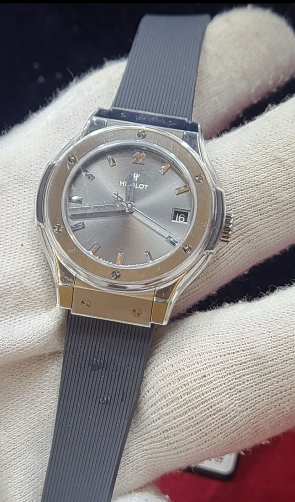 HUBLOT CLASSIC FUSION 33 MM QUARTZ Model: Classic Fusion